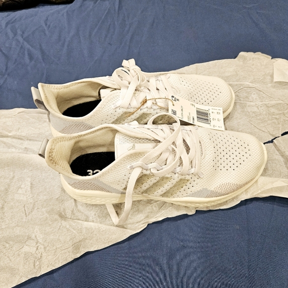 WOMEN'S ADIDAS FLUID FLOW 2.0 RUNNING SHOES Size 8 - Picture 4 of 7